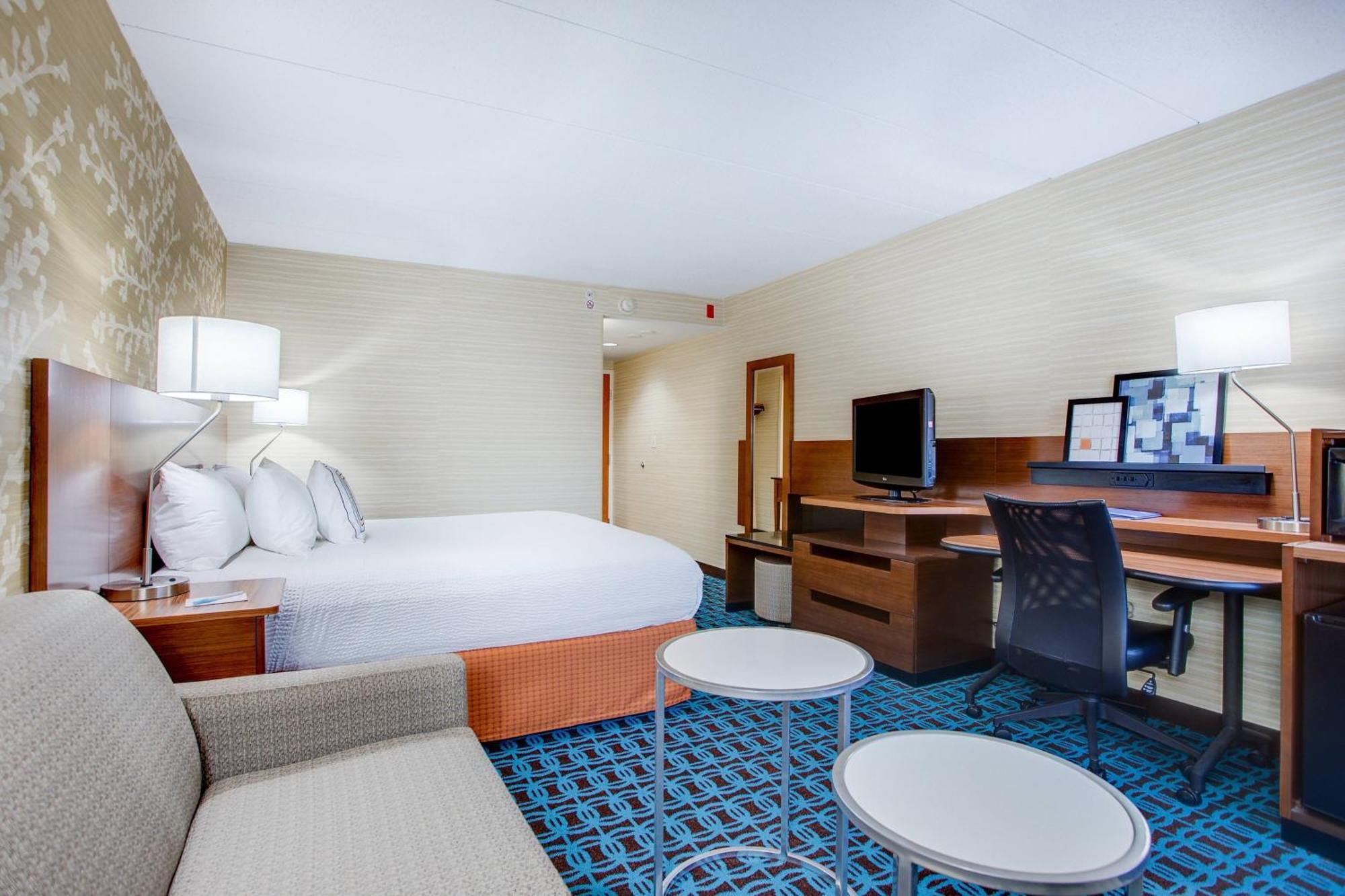 Fairfield Inn Portsmouth Seacoast Экстерьер фото